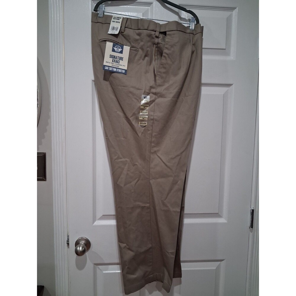 Dockers Signature Khaki Mens 50x30Classic Fit Straight Leg Brown Waistband NWT